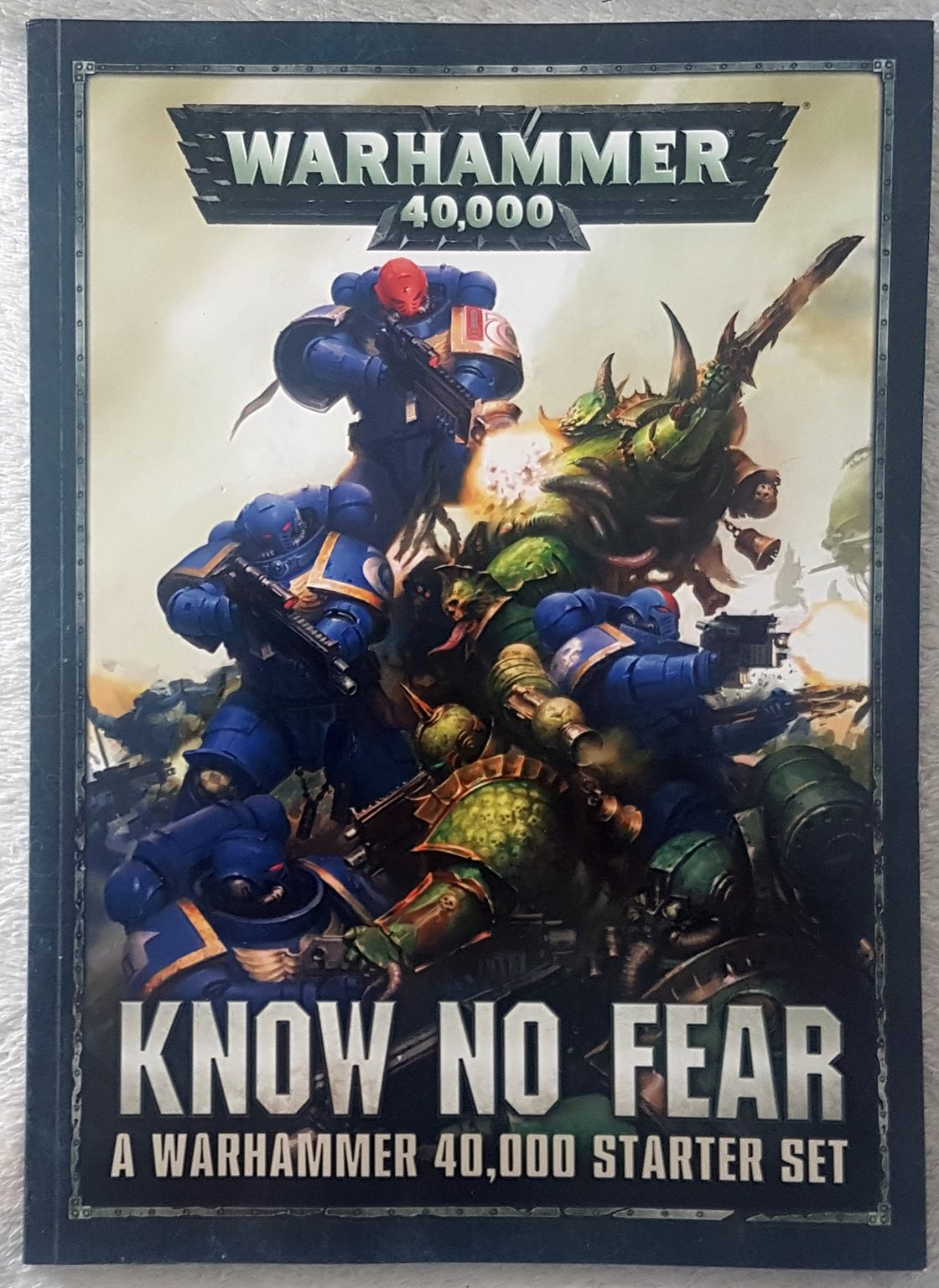 Warhammer 40,000: Know No Fear Starter Book