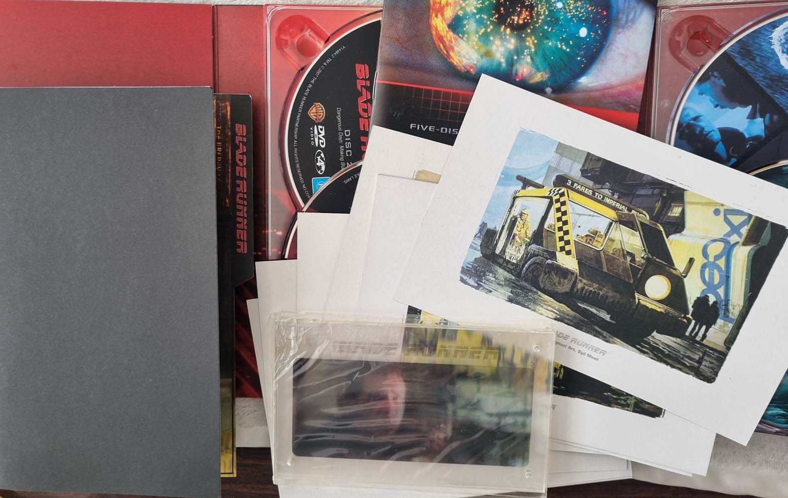 Blade Runner: 5 Disc Ultimate Collector's Edition - 1982 (DVD)