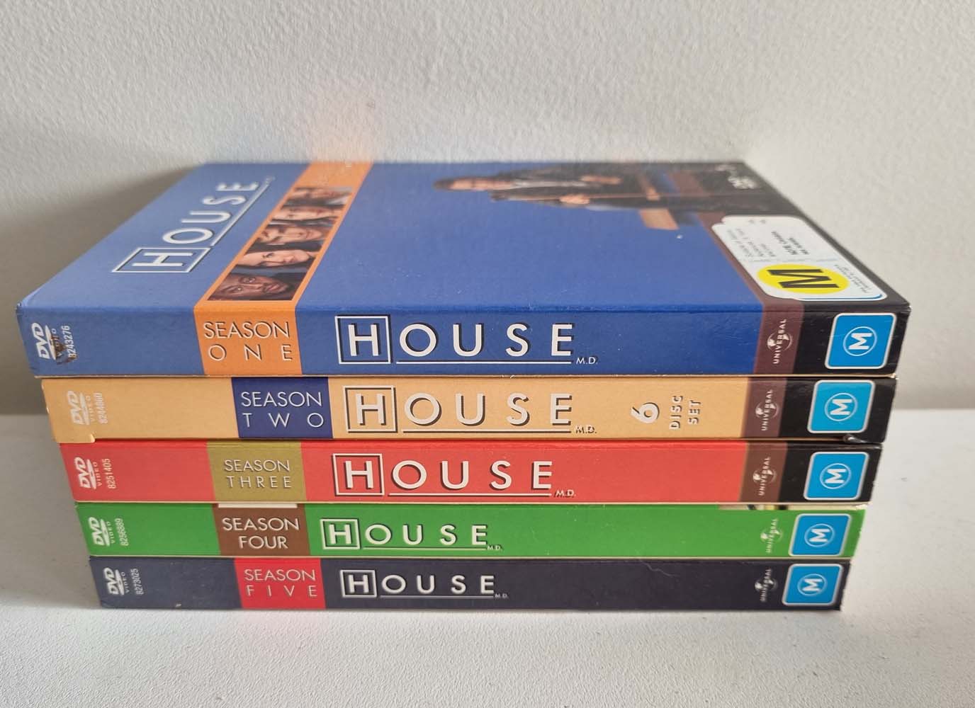 House M.D. Seasons 1 to 5 Collection (DVD)