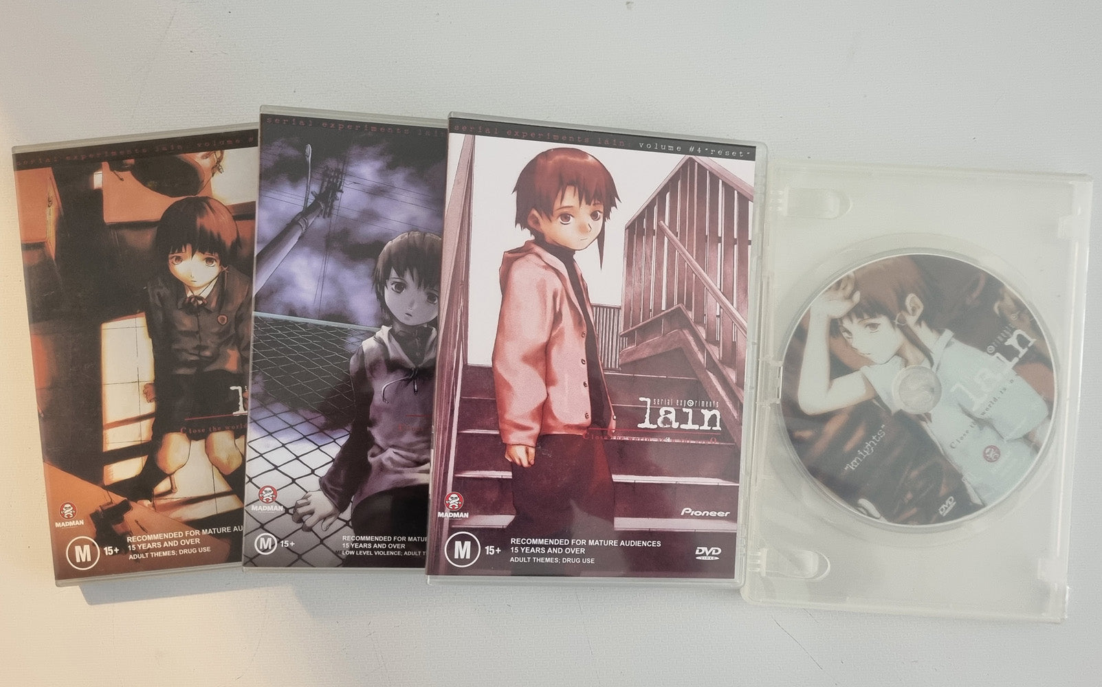 Serial Experiments Lain - Perfect Collection - 1999 (DVD)