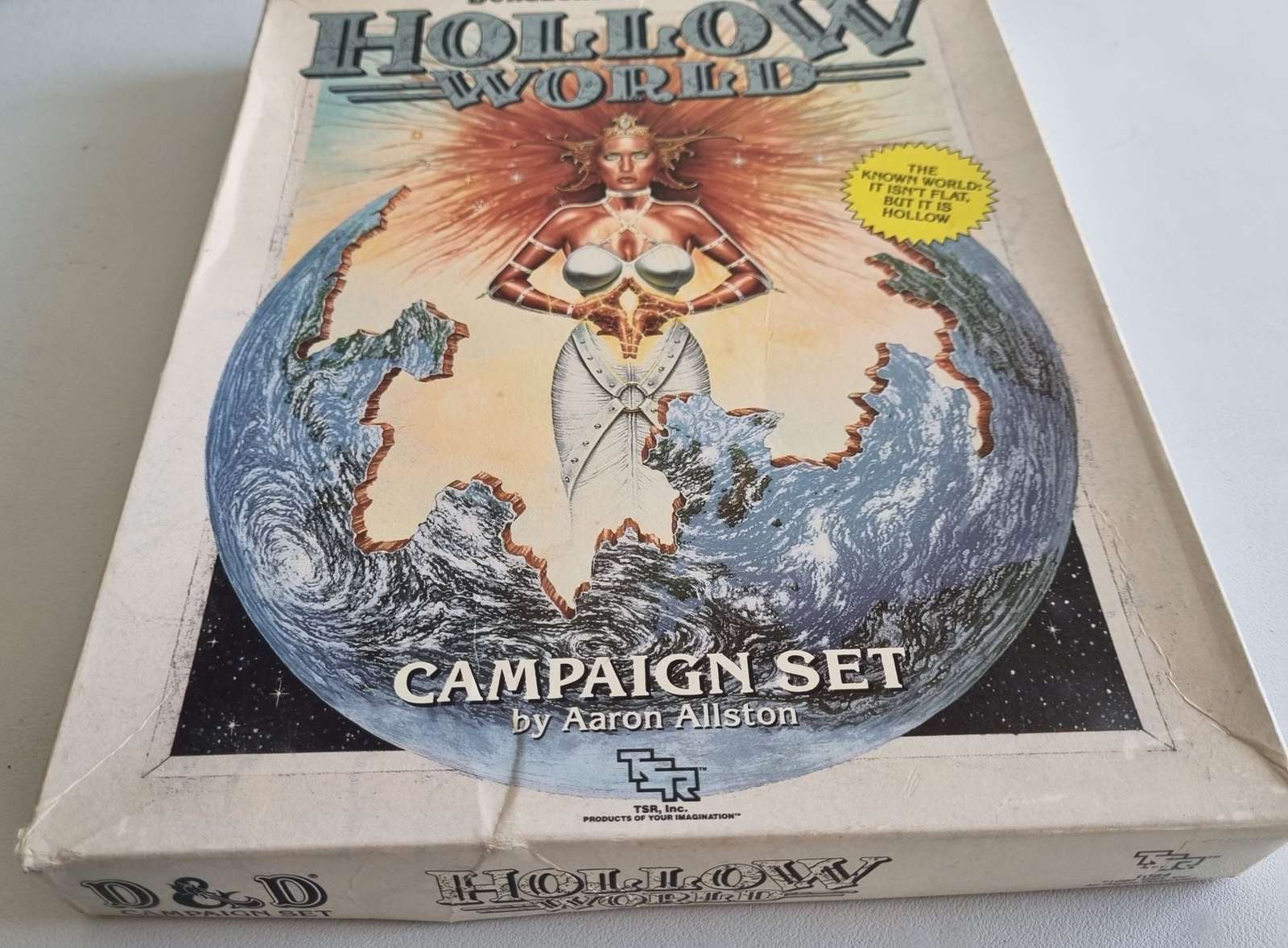 Dungeons and Dragons: Hollow World