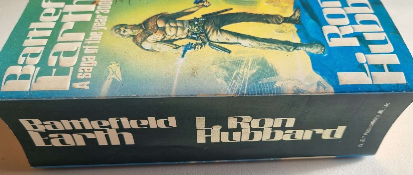 Battlefield Earth - L. Ron Hubbard