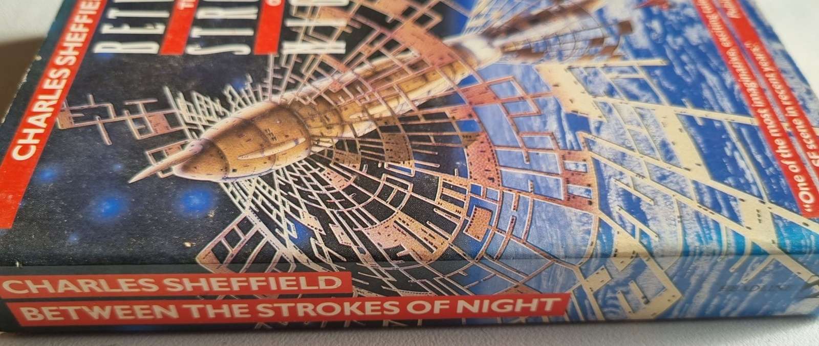 Between the Strokes of Night - Charles Sheffield