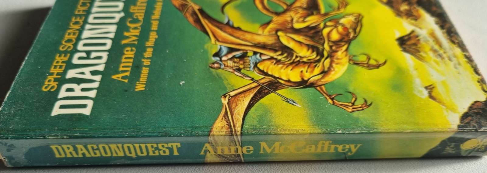 Dragonquest - Anne McCaffrey