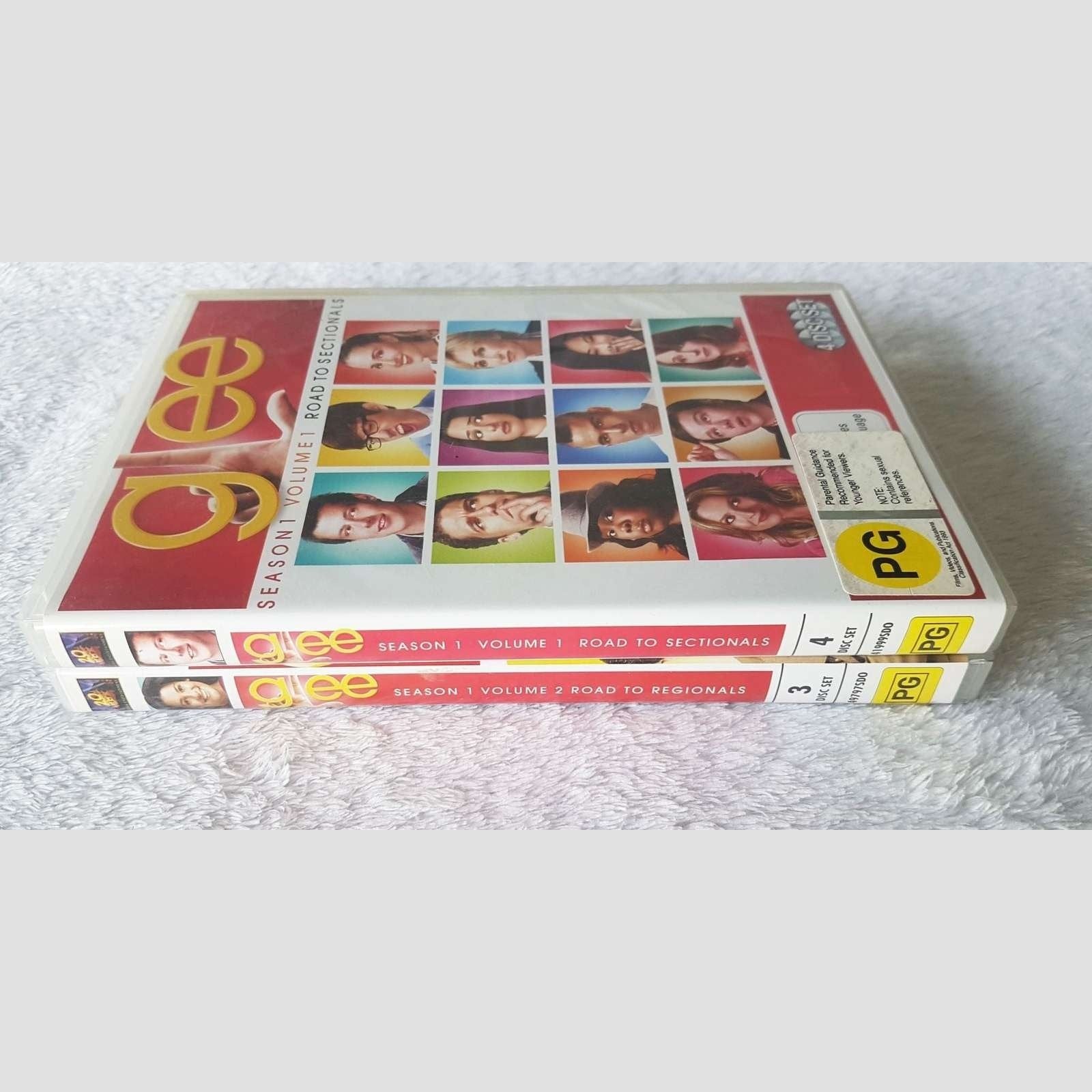 Glee: Season 1 Vol 1: Road to Regionals / Vol 2: Road to Sectionals