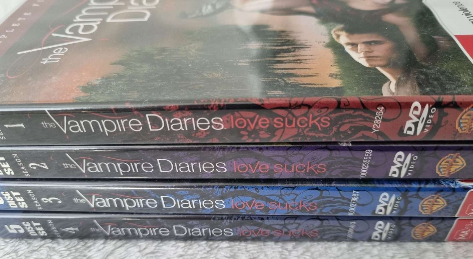 The Vampire Diaries Complete Seasons 1,2,3,4