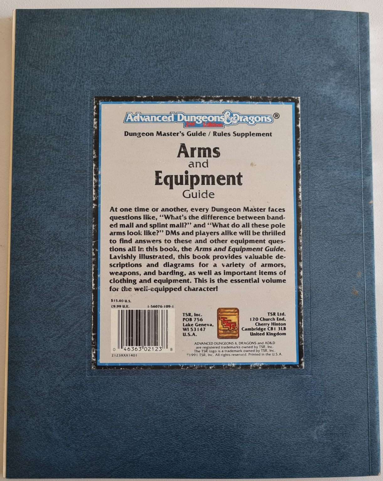Advanced Dungeons and Dragons - Arms and Equipment Guide (2123) Default Title