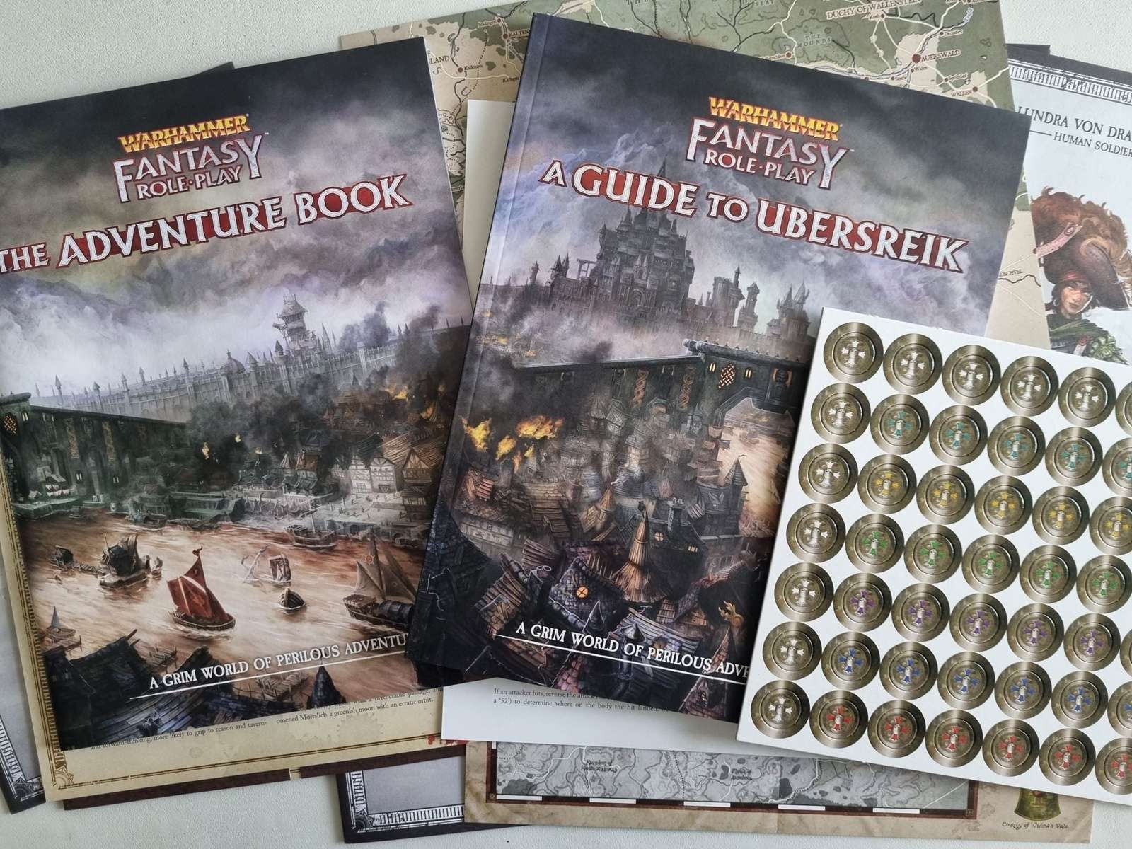 Warhammer Fantasy Role Play: Starter Set 4th Edition Default Title