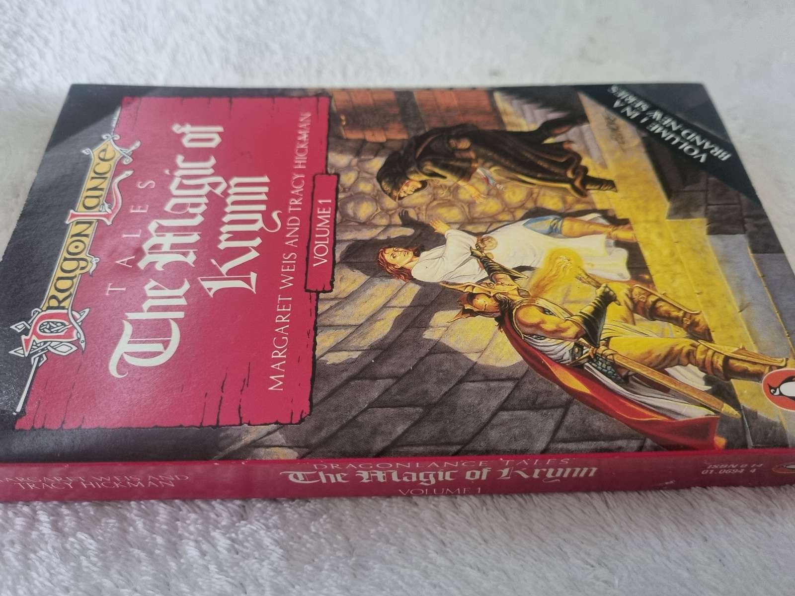 Dragonlance Tales: The Magic of Krynn - Margaret Weis & Tracy Hickman