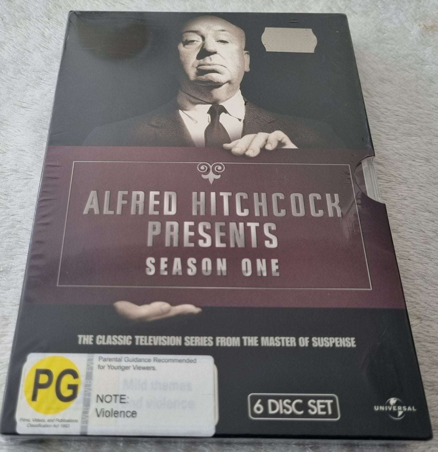 Alfred Hitchcock Presents: The Complete Season One