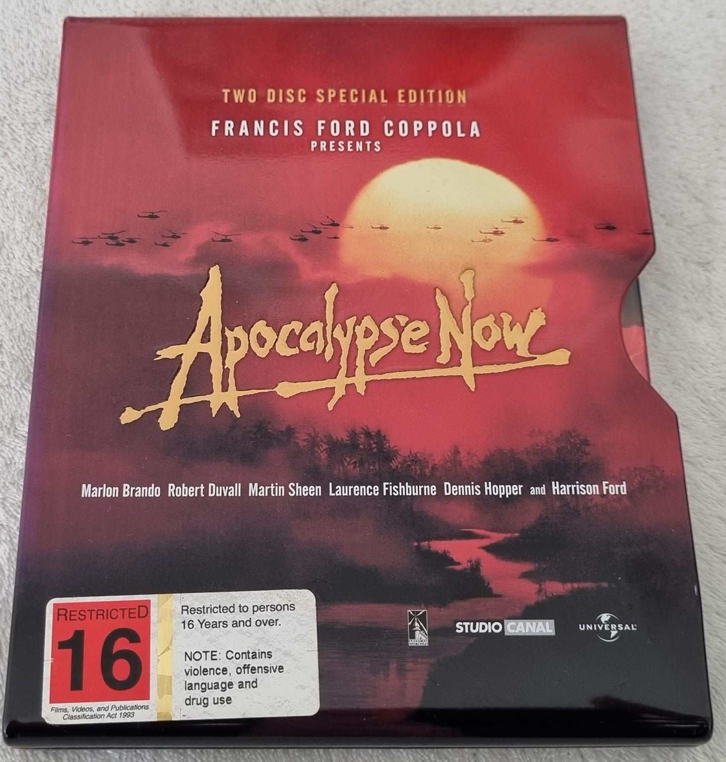 Apocalypse Now: Two Disc Special Edition (Blu Ray) Embossed Case Default Title